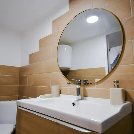 Apartment La Kalipso H24, Atypique,por,plage,fibre,netflix